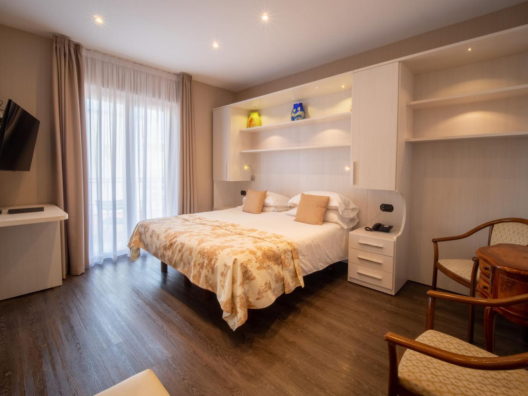Hotel Central Wellness Sorrento Ngoại thất bức ảnh