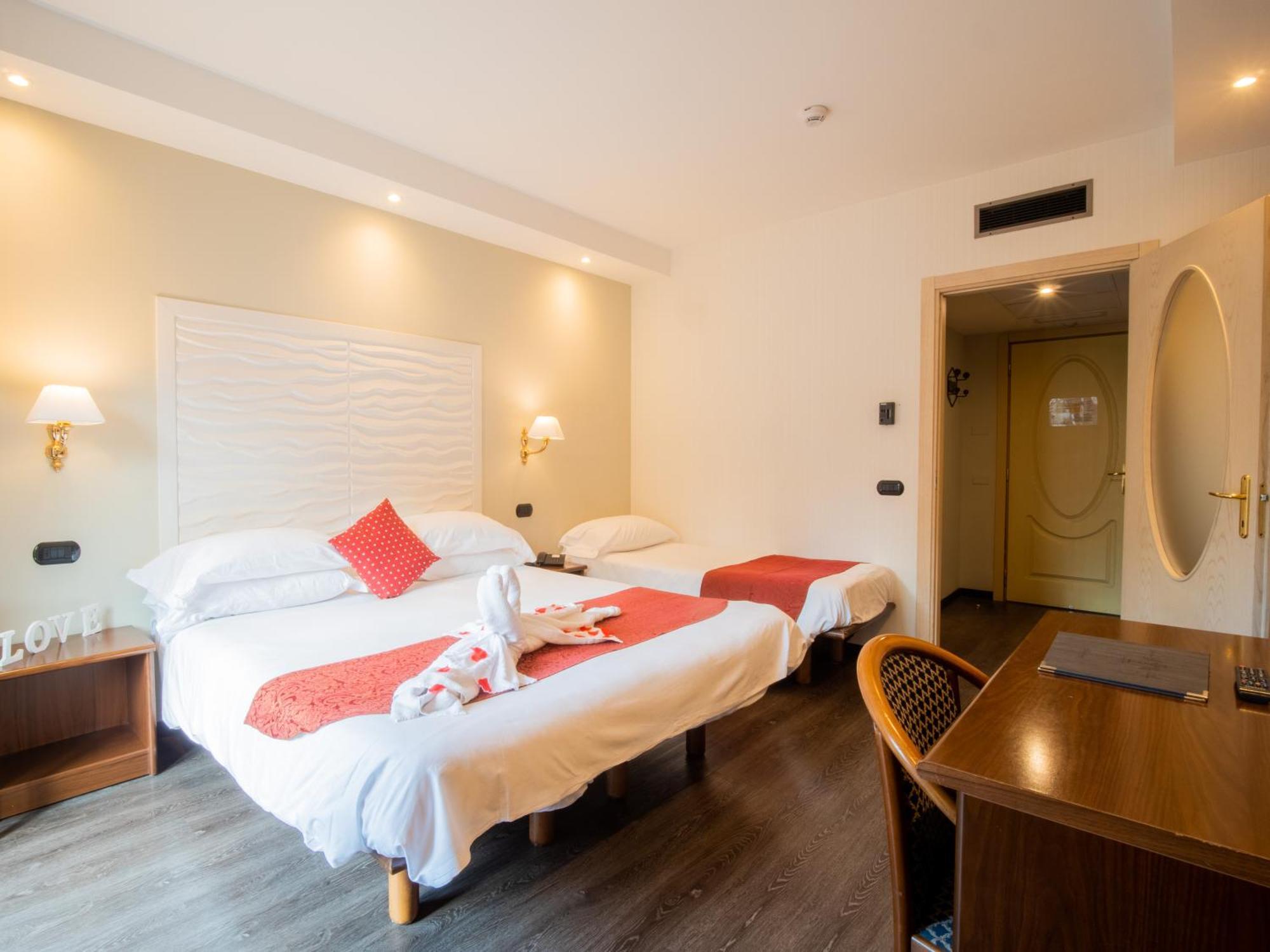 Hotel Central Wellness Sorrento Ngoại thất bức ảnh