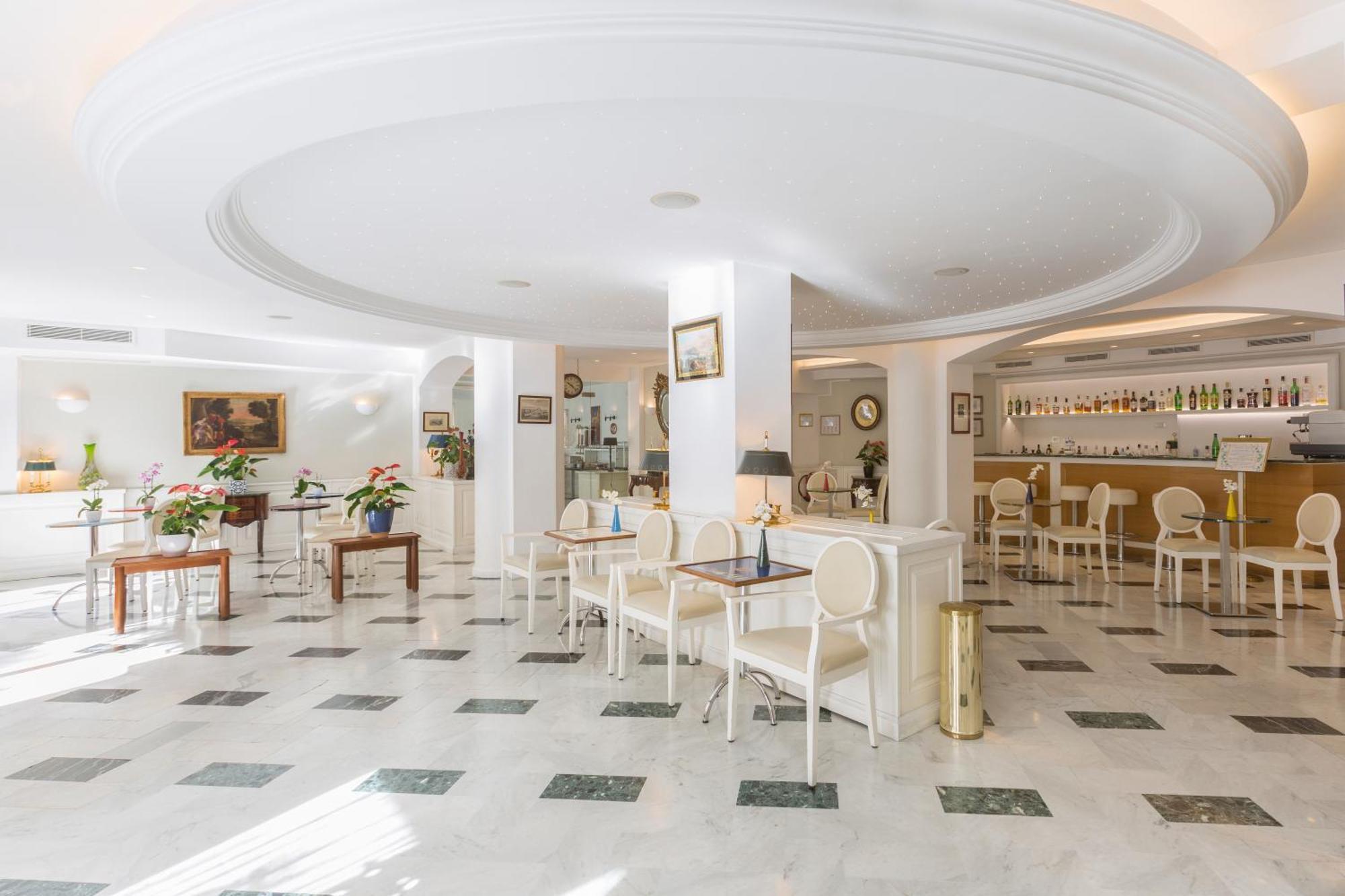 Hotel Central Wellness Sorrento Ngoại thất bức ảnh