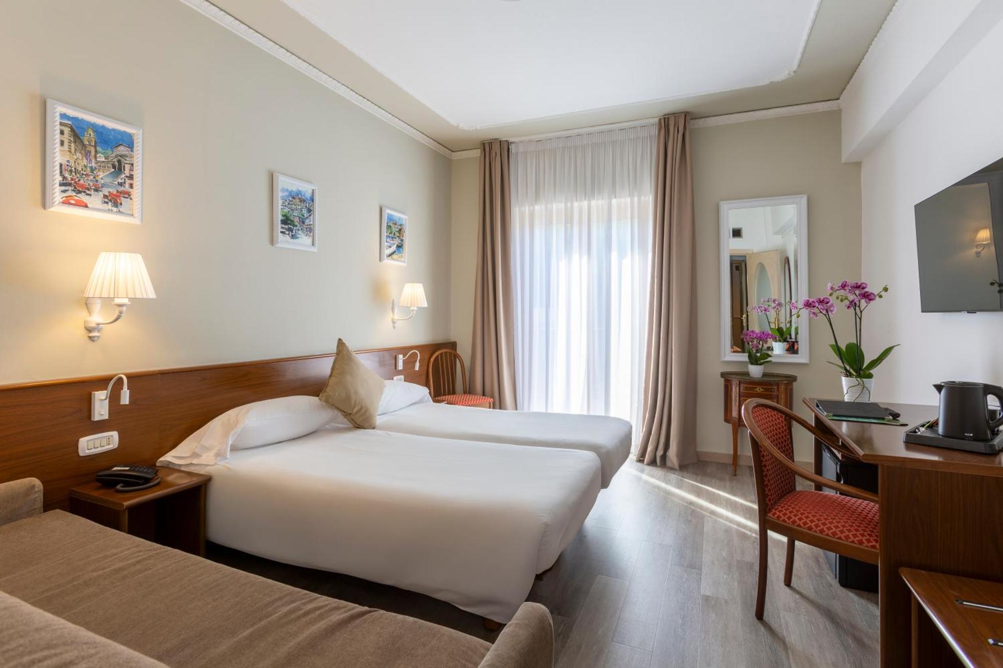 Hotel Central Wellness Sorrento Ngoại thất bức ảnh