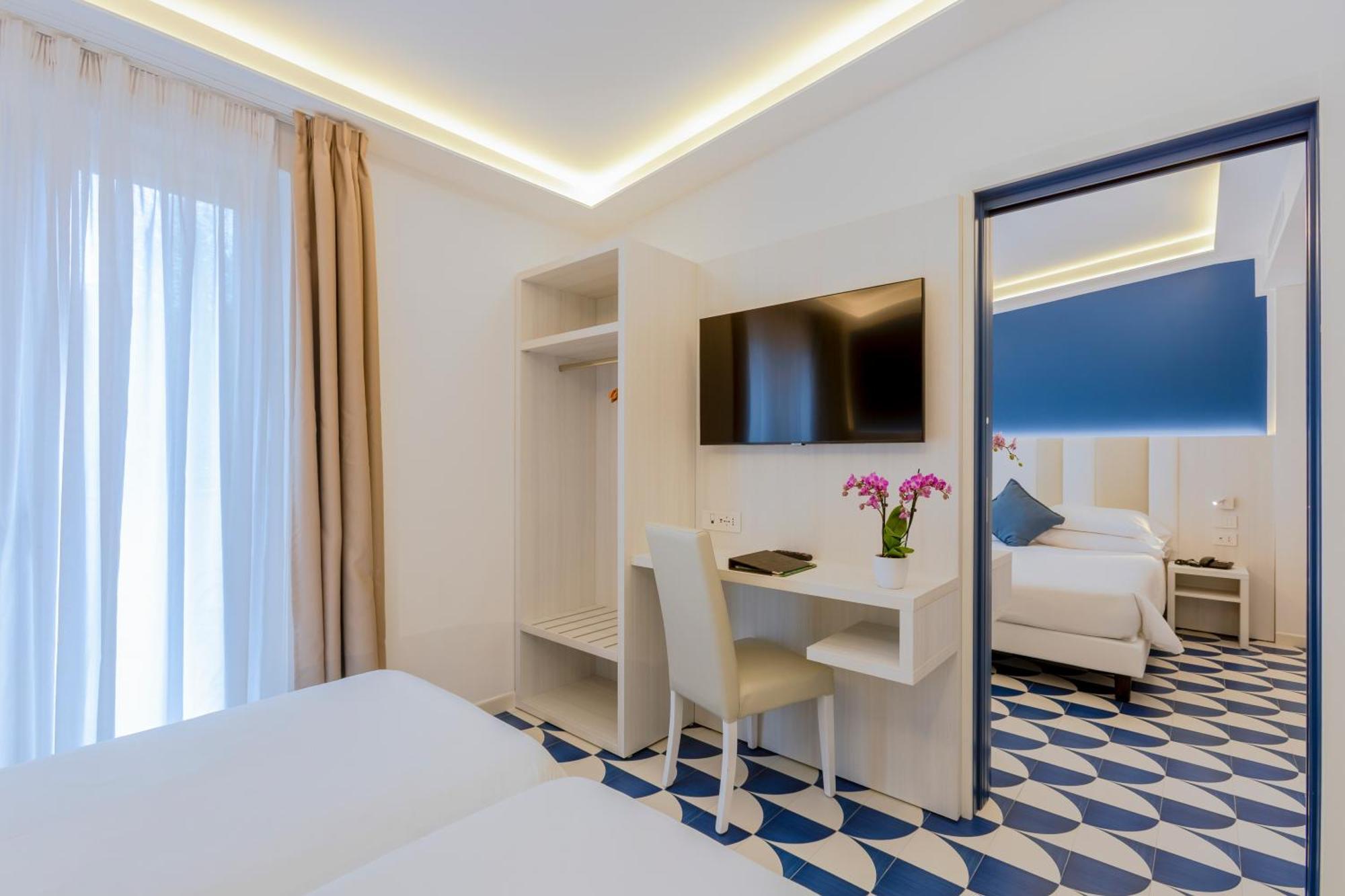 Hotel Central Wellness Sorrento Ngoại thất bức ảnh