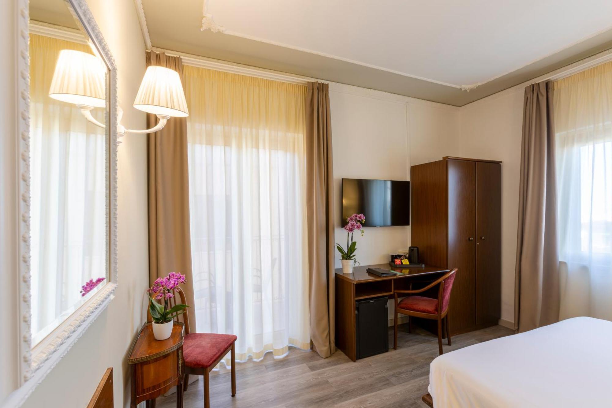 Hotel Central Wellness Sorrento Ngoại thất bức ảnh